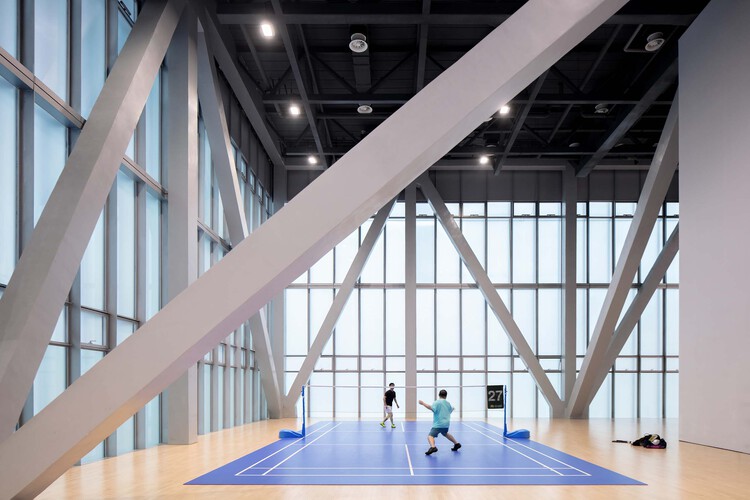 国家德比维尼修斯不满被换后，阿隆索让米利唐去跟他谈谈